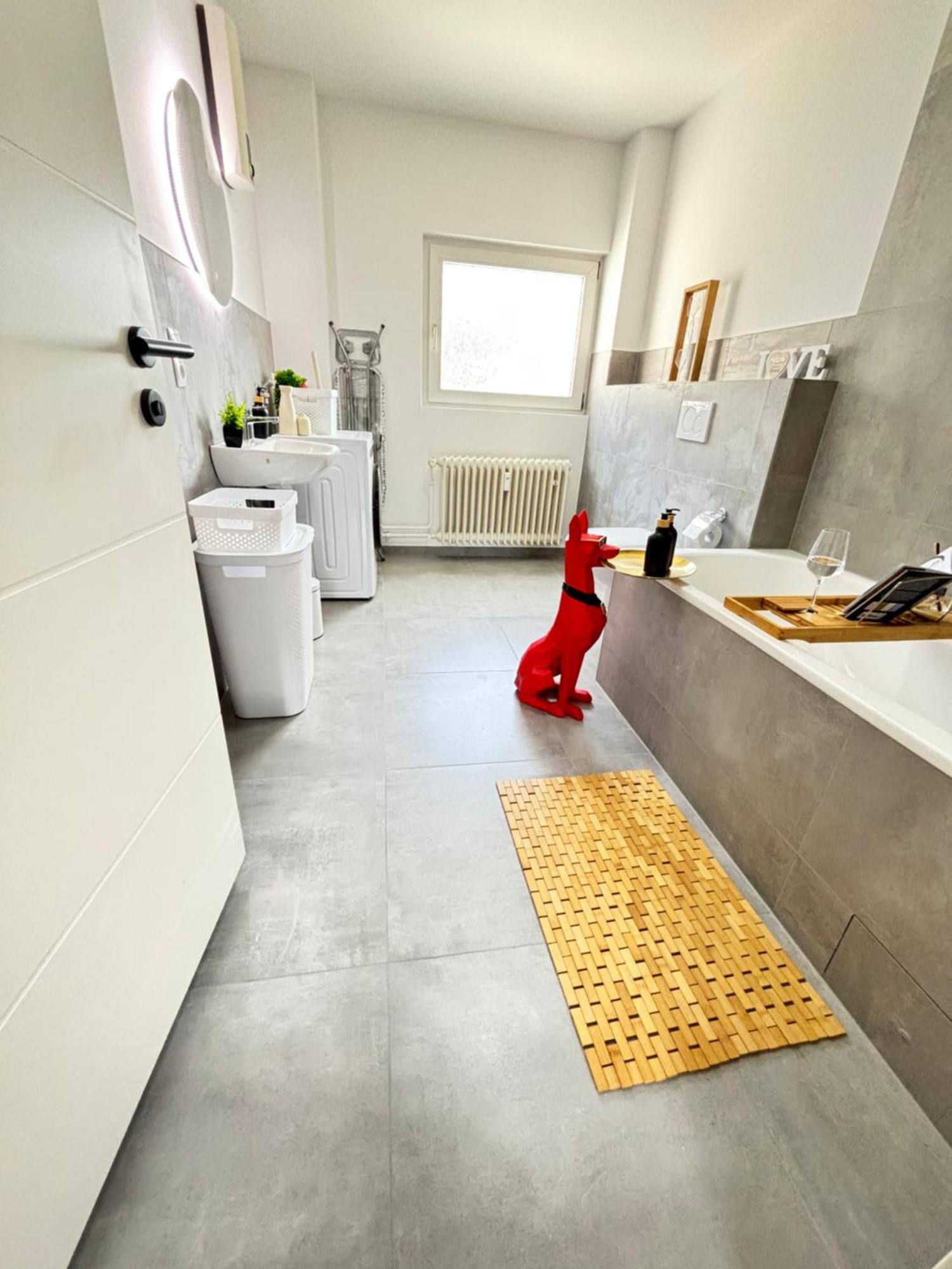 Schoene & Gemuetliche Wohnung Direkt Am Bahnhof Lahnstein Esterno foto
