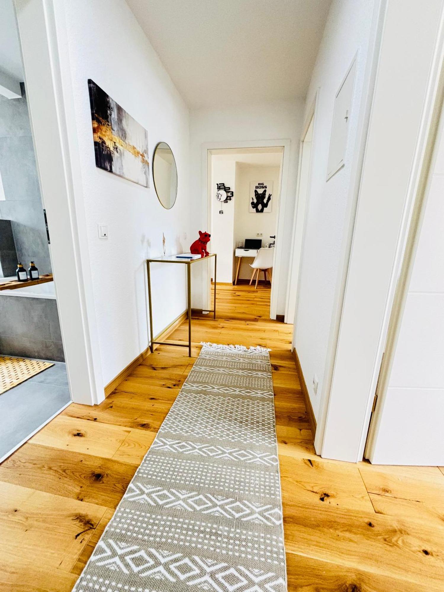 Schoene & Gemuetliche Wohnung Direkt Am Bahnhof Lahnstein Esterno foto